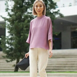 Uniqlo Womens Size  Large Drape Mockneck Three Quarter Sleeve Blouse Dusty Rose